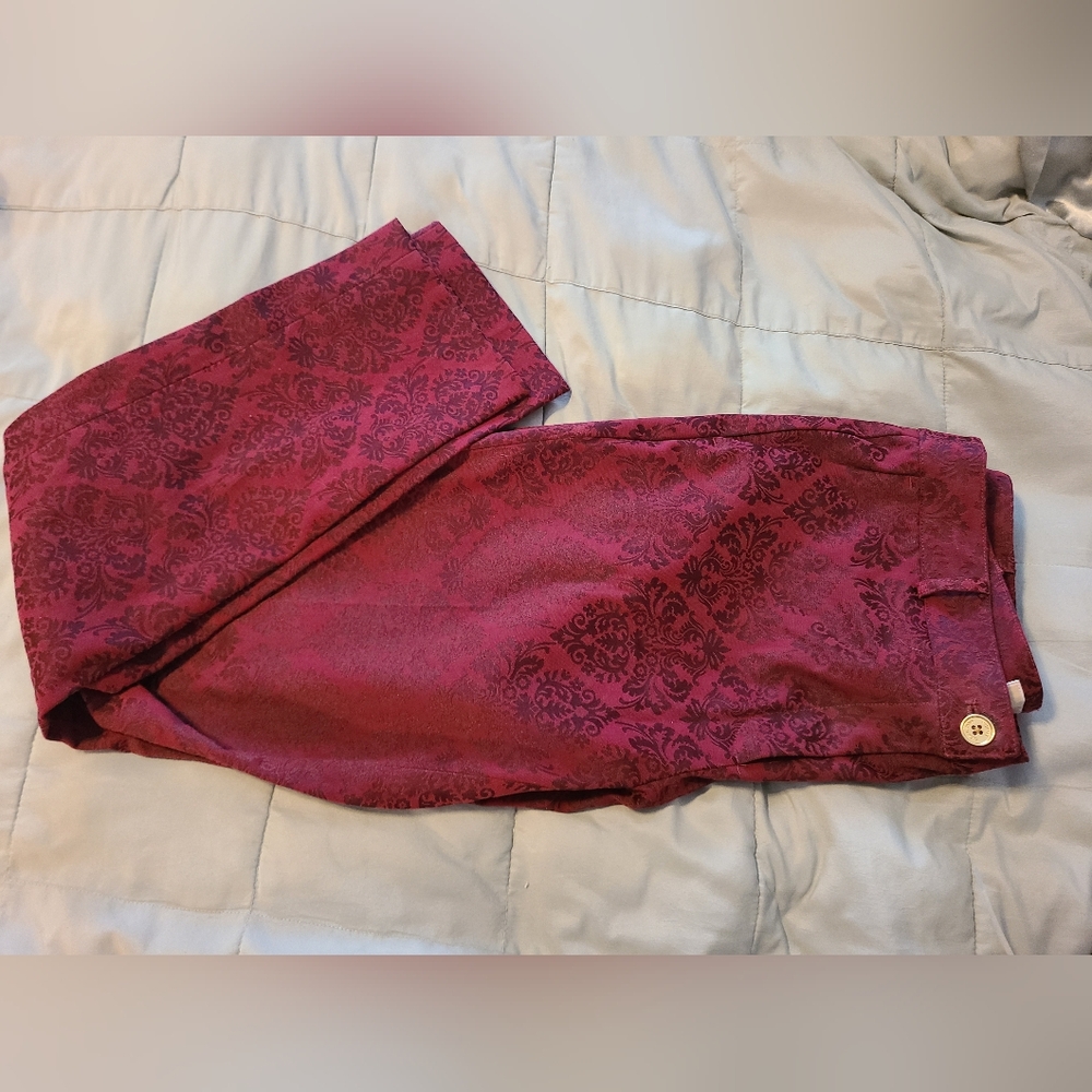 Womens Michael Kors burgundy pants.